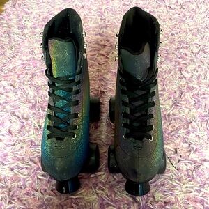 Also I am having skates ON SALE today.!! for the children